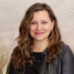 Meet your Posher, Nina